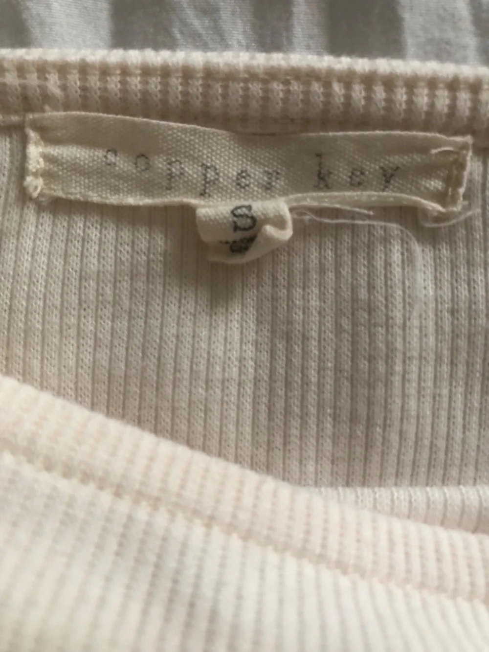 Pretty Ribbed Beige Top - Picture 3 of 3